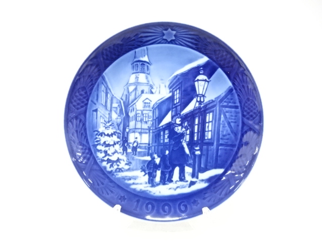 ROYAL COPENHAGEN　ロイヤルコペンハーゲン　「街灯をともす頃」　イヤープレート(1996)　洋食器